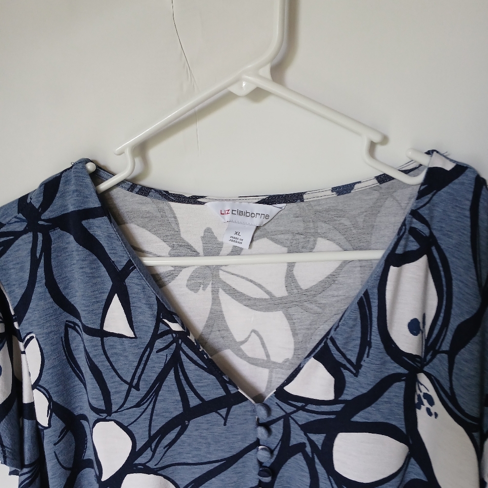 Liz Claiborne Womens Cap Sleeve Floral Print Top XL Blue/Black/White - Picture 5 of 8